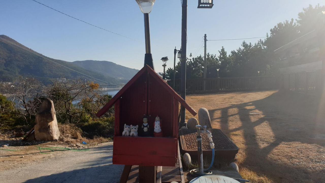 Travel Sketch Pension Geoje Εξωτερικό φωτογραφία